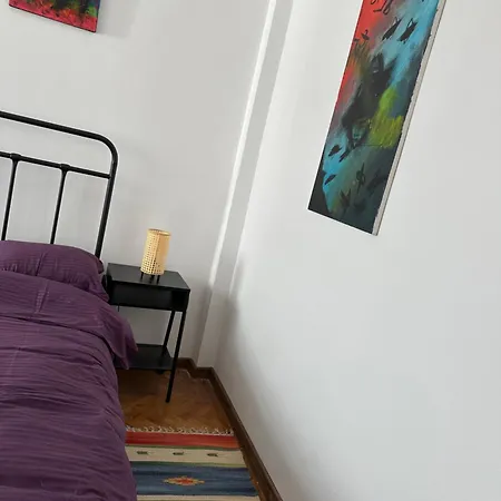 Apartment Point 0 Of Traveling In *
