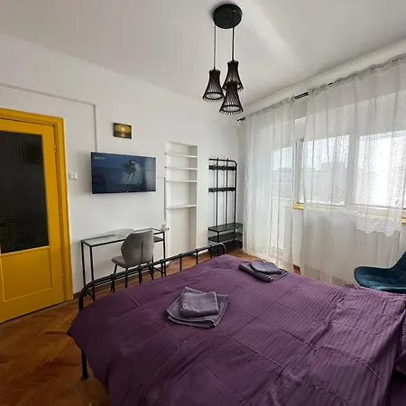 Point 0 Of Traveling In * Бухарест