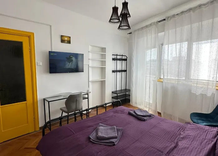 Point 0 Of Traveling In * Бухарест