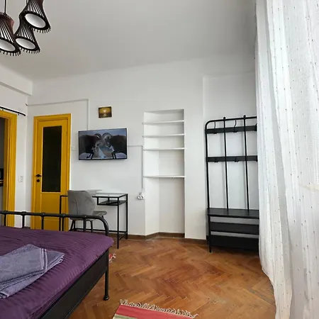 Point 0 Of Traveling In Apartament *